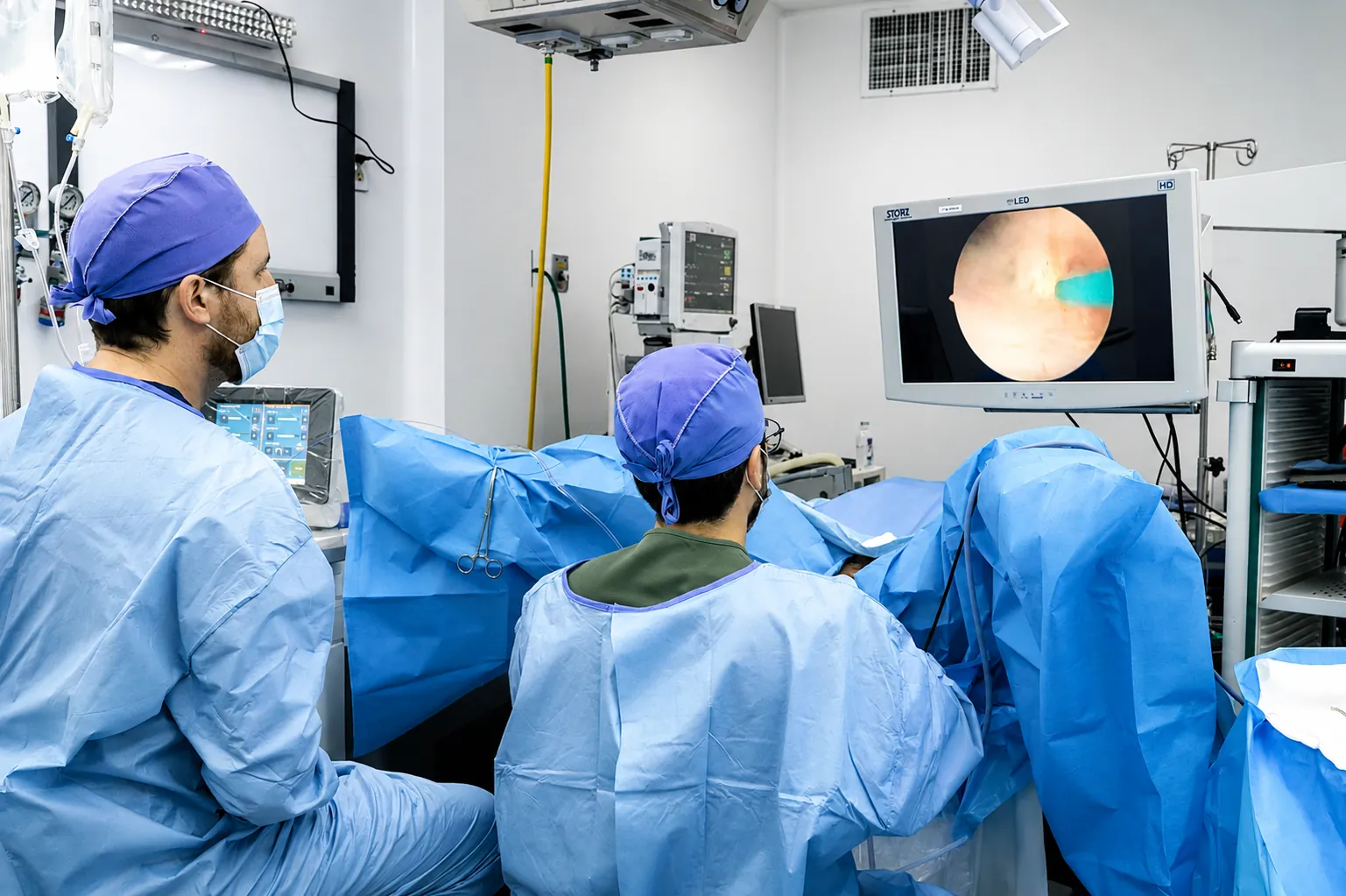 Enucleación endoscópica con láser HoLEP para hiperplasia prostática